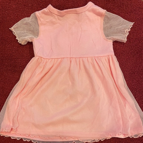 IN DESIGN Kids pink dress. Cute heart w/pink roses in middle. Size 18 months. - Picture 3 of 3